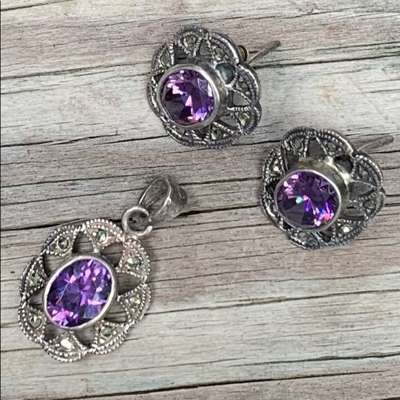Vintage Amethyst Marcasite SS earrings and pendant. - Picture 4 of 6